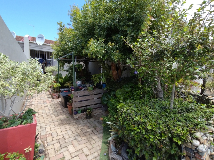 4 Bedroom Property for Sale in Jeffreys Bay Central Eastern Cape